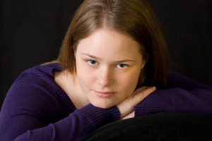 Resting on hands senior portrait